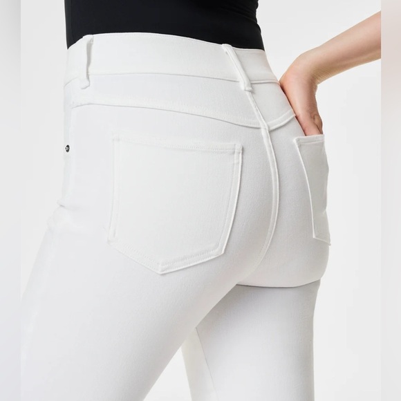 SPANX White Jeans in distressed denim! Petite. Excellent condition! - Picture 8 of 9